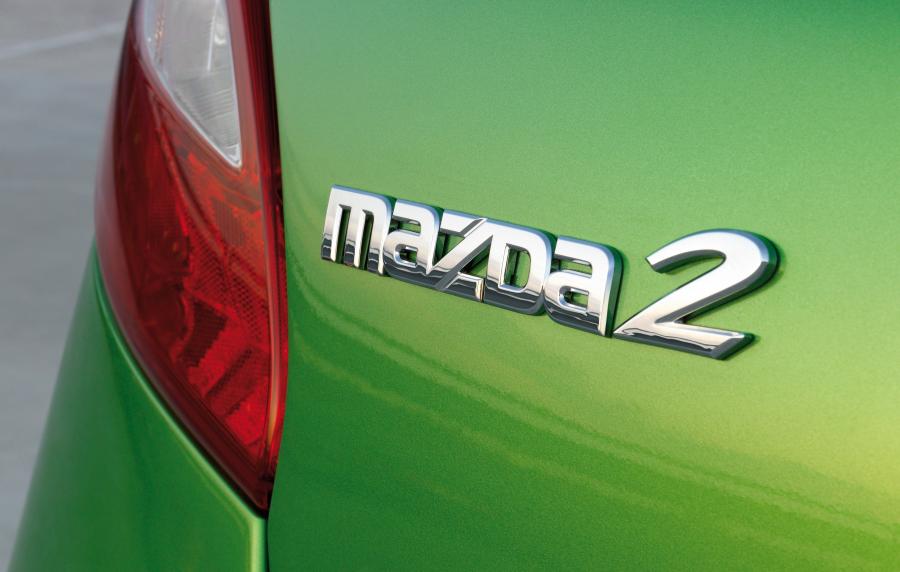  Mazda2 5-Door 2007 года  (EU) (фото 21 из 98)